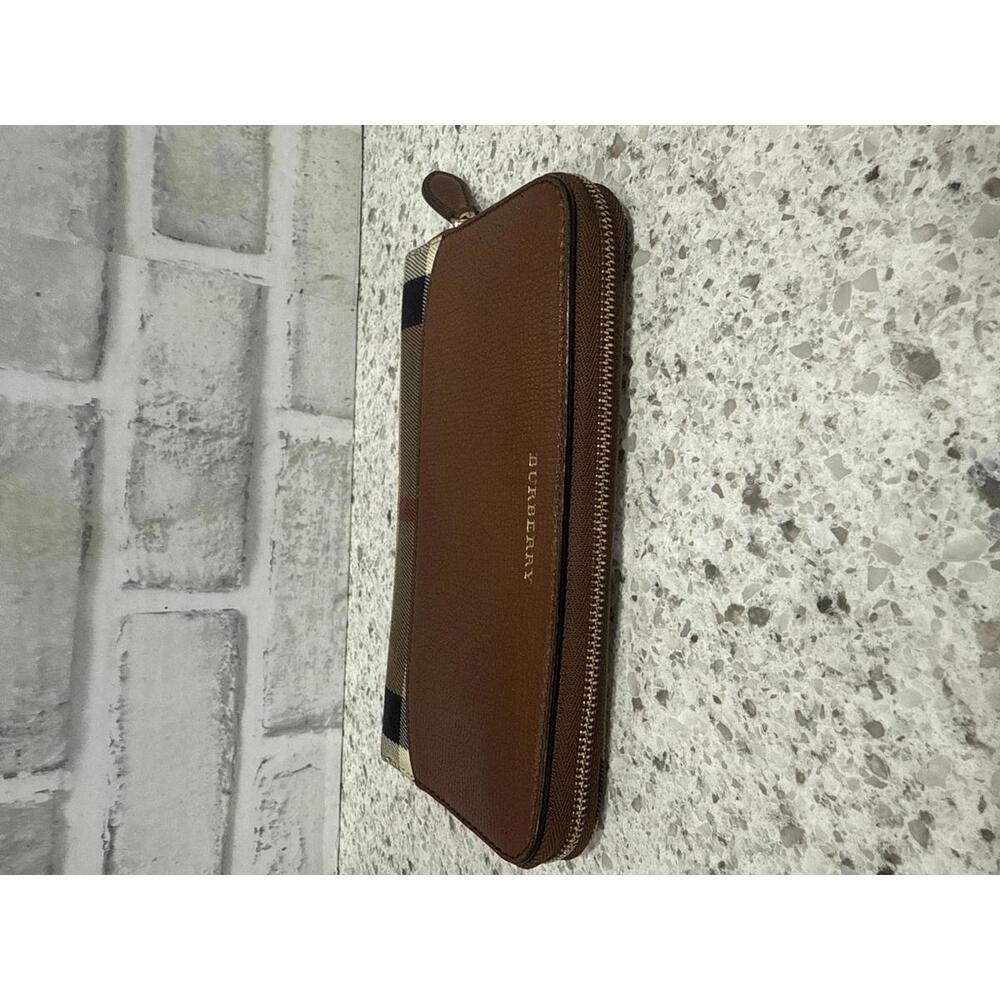 Burberry Elmore Leather and Canvas Horseferry Check Zip Wallet - Picture 8 of 11